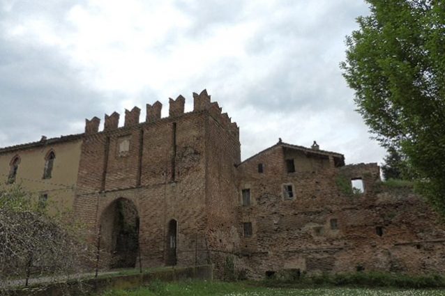 Entrata del Castello di Sarmato – Foto Wikimedia Commons