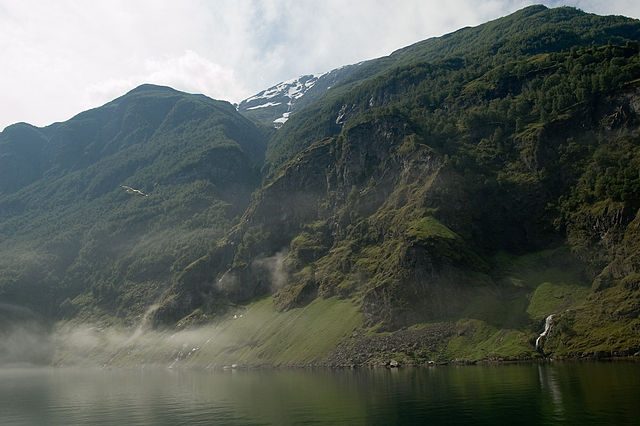 Naeroyfjord – Foto Wikimedia Commons