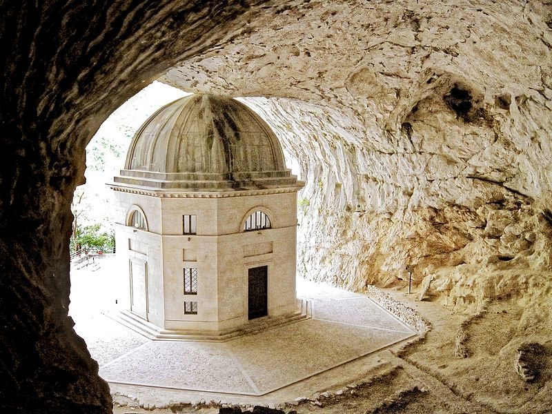 Tempio del Valadier. Foto da Wikipedia