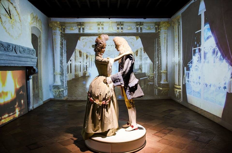 Il salone del ballo di Cenerentola nella Rocca delle Fiabe