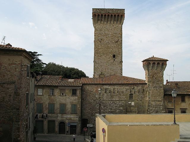 Le torri di Lucignano – Foto Wikipedia