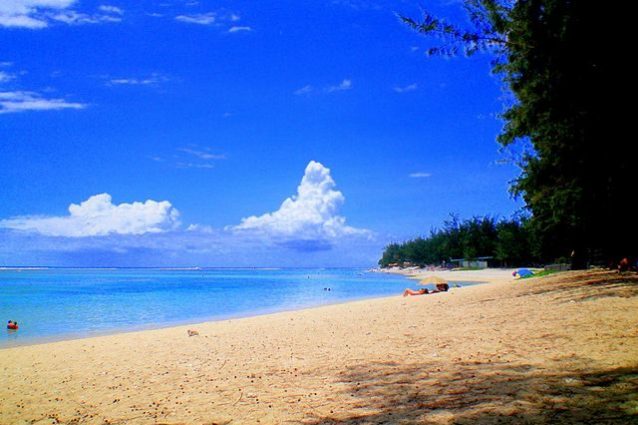 Spiaggia dell’Ermitage, La Réunion – Foto Wikimedia Commons