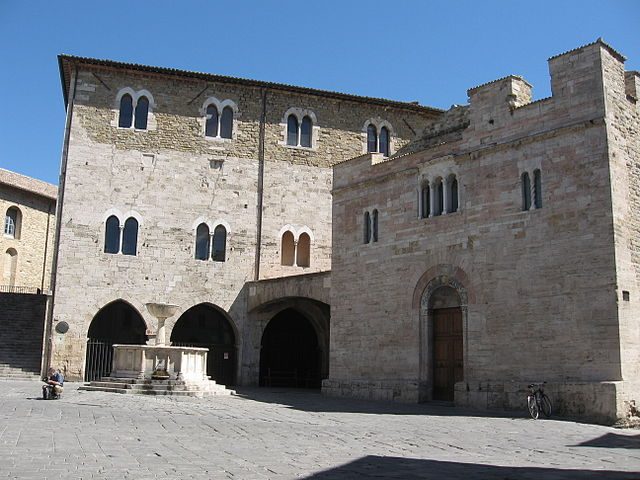 Piazza Silvestri con la chiesa di San Silvestro – Foto Wikipedia