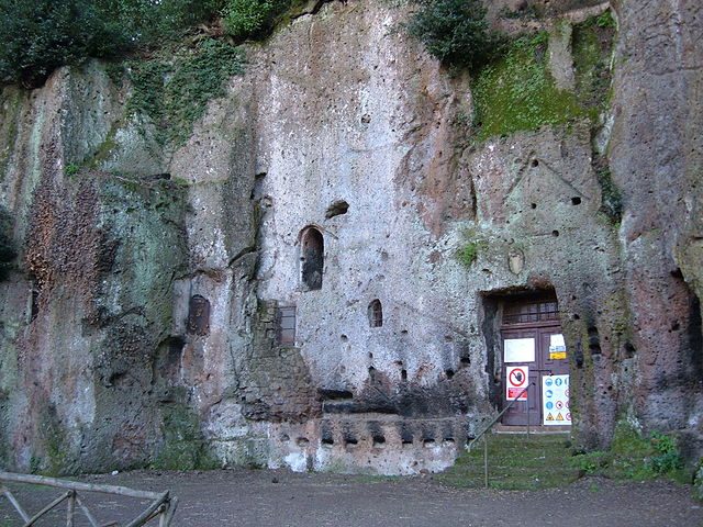 Chiesa della Madonna del Parto, esterno – Foto Wikipedia