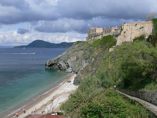 Villa dei Mulini, l’affaccio sul mare – Foto Wikipedia