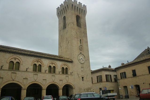 Montelupone, Palazzo dei Priori – Foto Wikimedia Commons