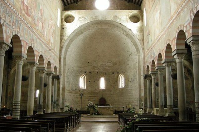 Basilica di San Piero a Grado, interno – Foto Wikipedia