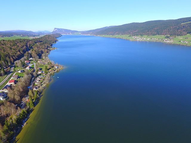 Veduta aerea del Lago di Joux – Foto Wikimedia Commons