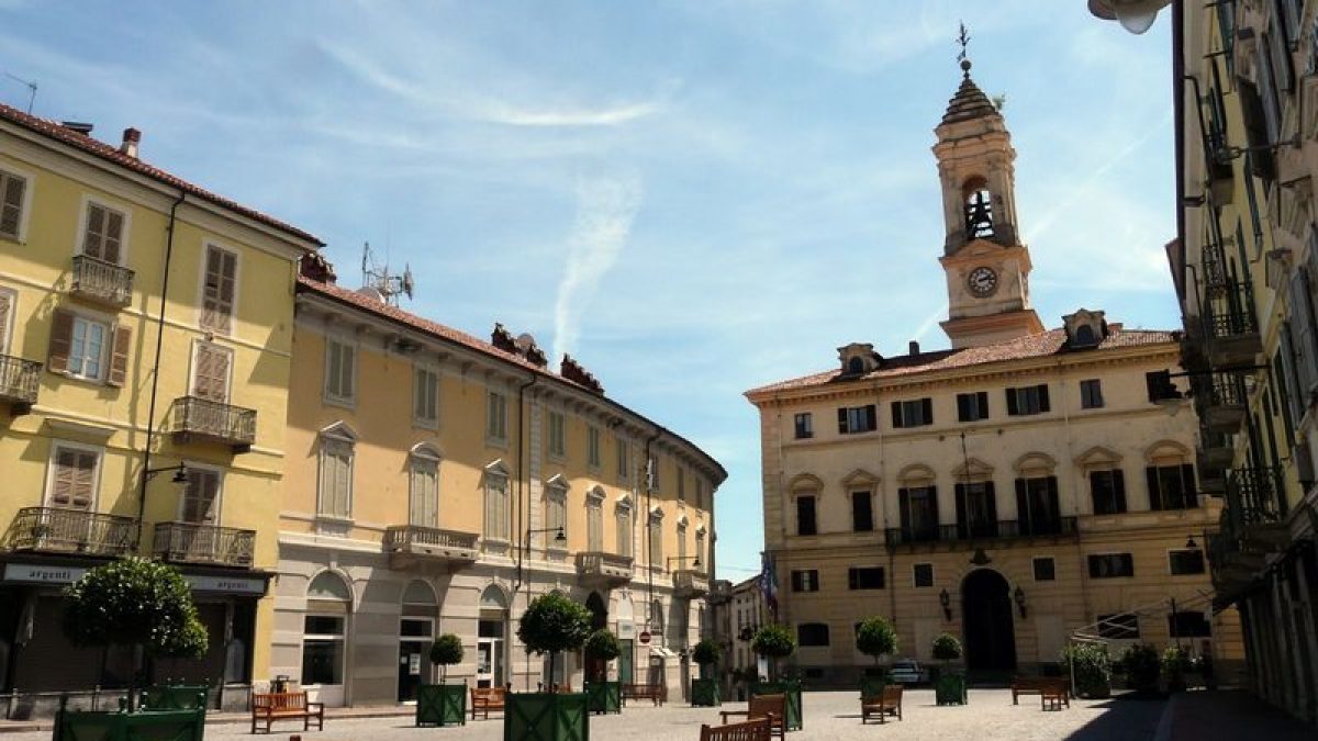 Piazza Ferruccio Nazionale, Ivrea