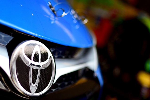Toyota richiama 2,4 milioni di auto ibride, anche in Italia.