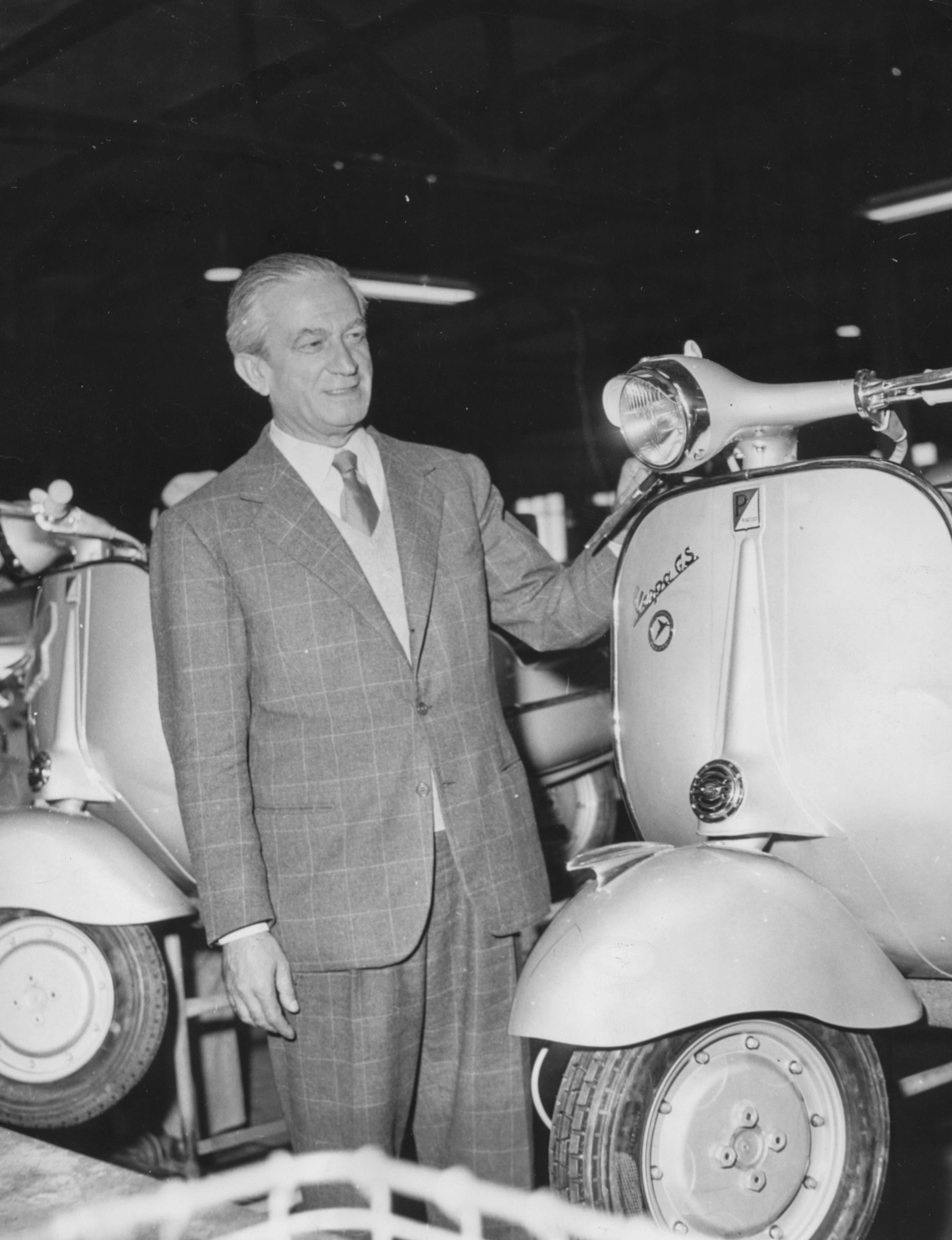 Vespa, 70° compleanno dell'icona italiana a due ruote