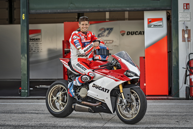 L'ex iridato sulla nuova versione speciale della Panigale / Ducati