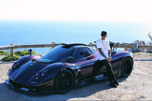 Lewis Hamilton con la Pagani Zonda 760