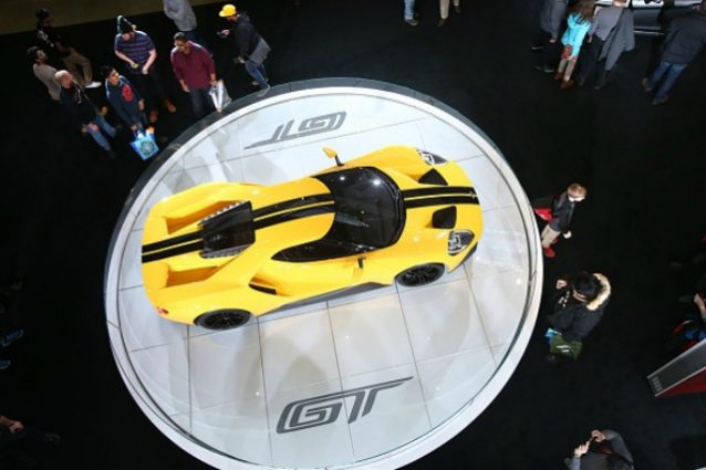 Ford GT gialla