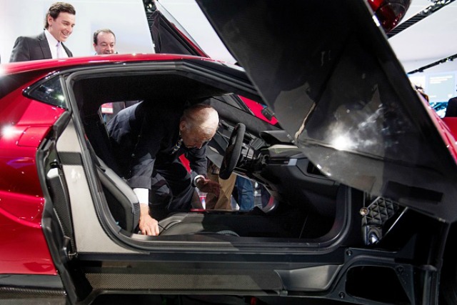 Ford Gt interni