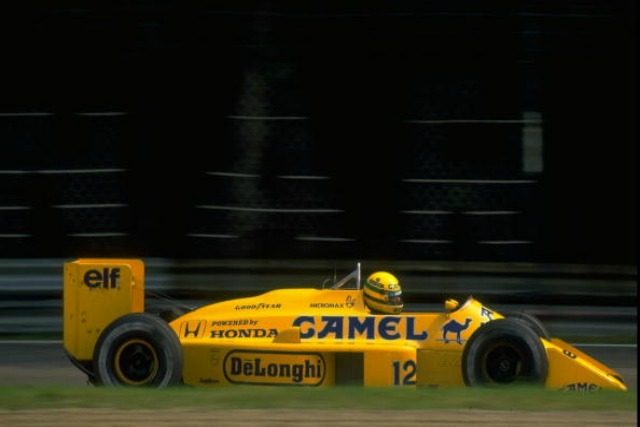 Lotus Camel Senna