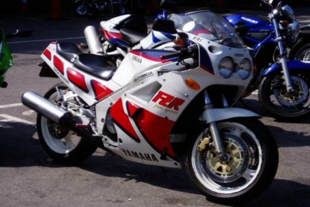 yamaha-fzr-1000-genesis