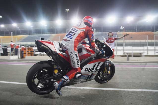 MotoGP, Marquez vs Vinales, Lorenzo in Ducati e Rossi ci spera: in Qatar la prima sfida del mondiale