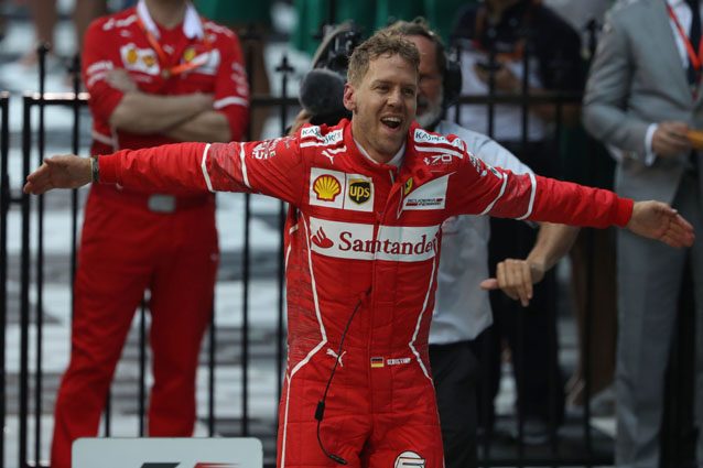 Sebastian Vettel esulta dopo la vittoria in Australia – Getty Images