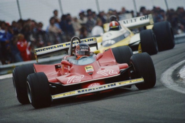 -Villeneuve davanti alla Renault