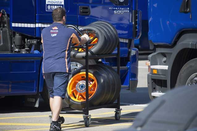 MotoGP, Michelin con due gomme posteriori asimmetriche in Argentina