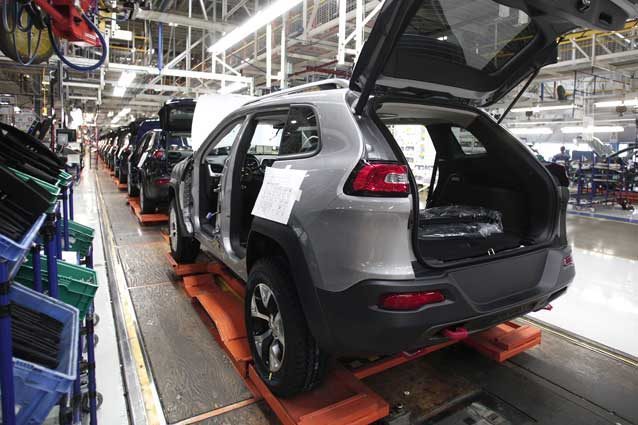 Mercato auto, boom a marzo: + 18,2%. Vola Fca, miglior quota da gennaio 2013
