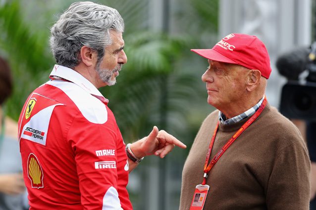 Niki Lauda a colloquio con il team principal della Ferrari, Maurizio Arrivabene – Getty Images