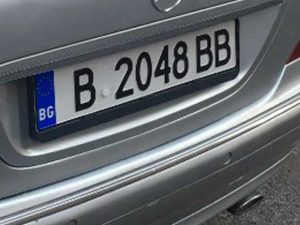 Auto con targa bulgara, niente multa per chi circola senza assicurazione