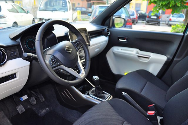 interni-suzuki-ignis