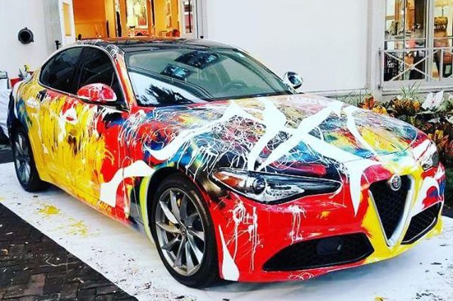 Alfa Romeo Giulia disegnata dall’artista Stephen Elliott Webb – Foto Instagram Stephen Elliott Webb