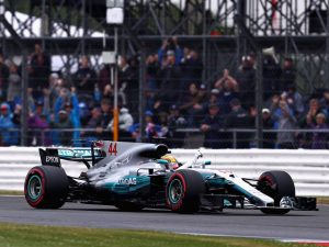F1, GP Gran Bretagna: Hamilton da record, Ferrari troppo indietro