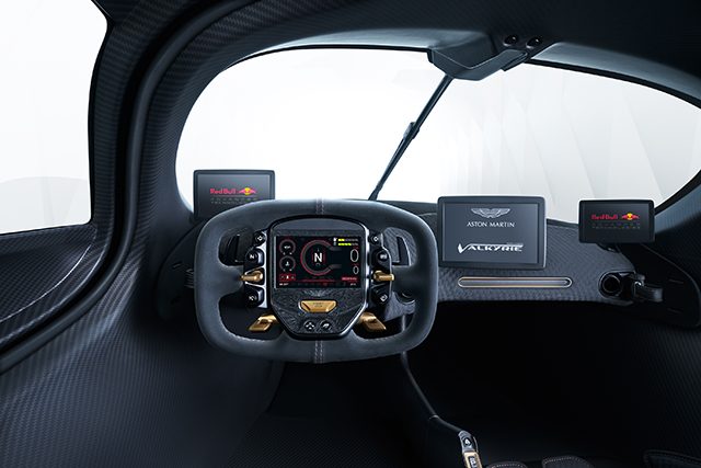 interni-aston-martin-valkyrie