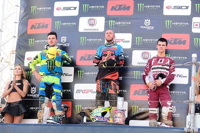 podio-mxgp-loket
