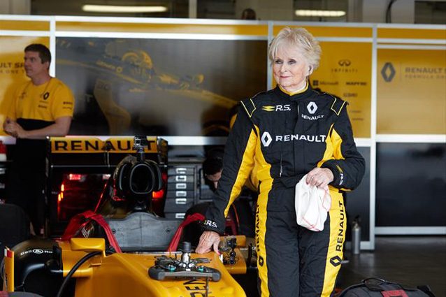 Rosemary Smith vicino alla Renault E20