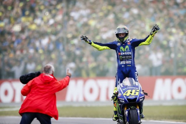 La MotoGP al giro di boa: tra alti e bassi Rossi c’è e il decimo non è più solo un sogno