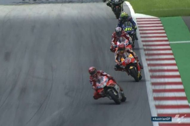Lorenzo in testa, alle sue spalle tutti veloci