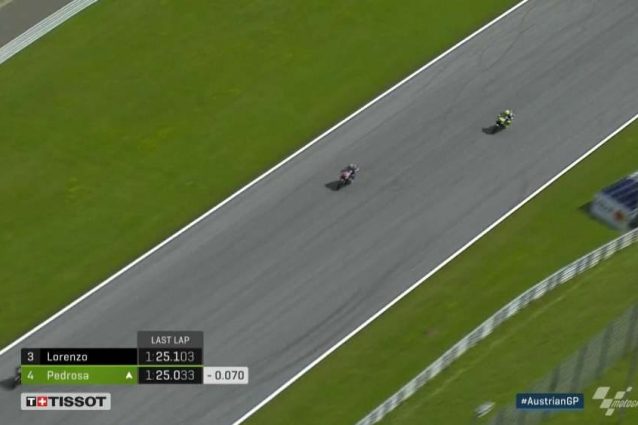 Anche Rossi sbaglia nella bagarre con Zarco, rientra dietro a Vinales