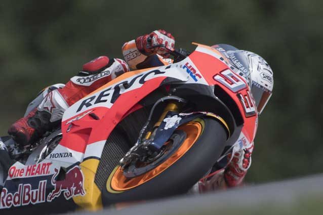 MotoGP, Marquez in pole a Brno. 2° Rossi a un soffio