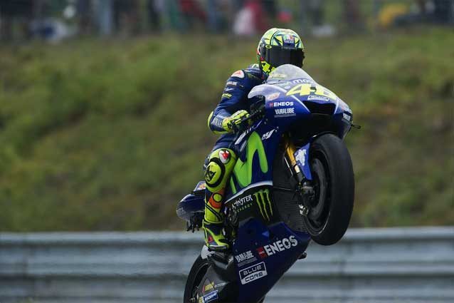 Test MotoGp a Brno, zampata di Rossi: il Dottore beffa Marquez e chiude davanti a tutti