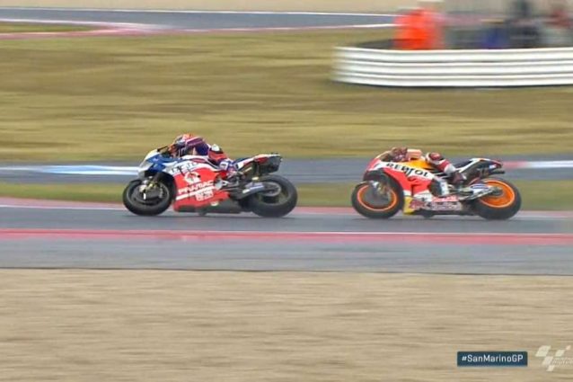 Petrucci supera anche Marquez! Lo spagnolo fa un segnale con la gamba