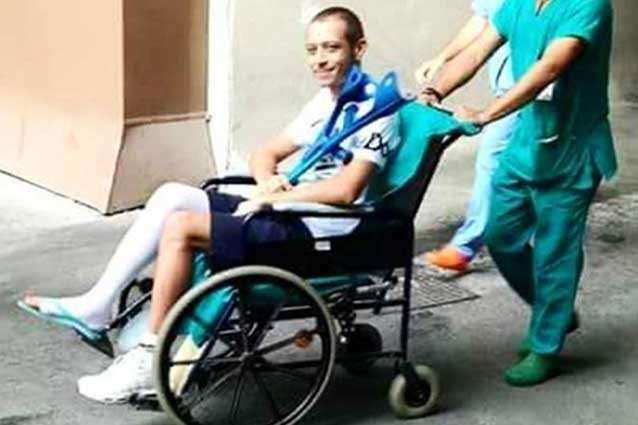 MotoGP, La lastra della gamba di Valentino... va a ruba MotoGP, La lastra della gamba di Valentino... va a ruba