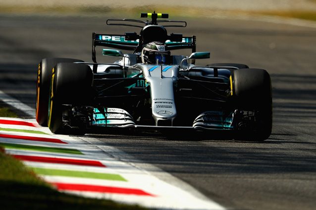 Valtteri Bottas in azione sulla pista di Monza – Getty Images