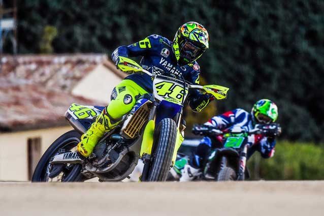 Valentino Rossi e Franco Morbidelli durante l’allenamento al Ranch di Tavullia / Facebook