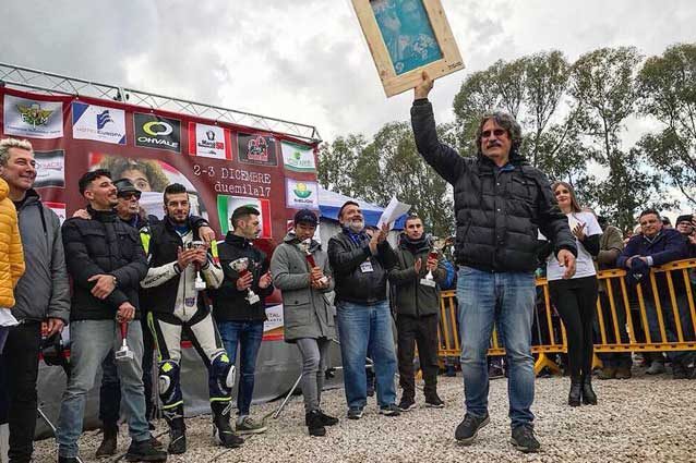 Paolo Simoncelli e i protagonisti del Sic Supermoto Day 2017 / Sic58 Squadra Corse