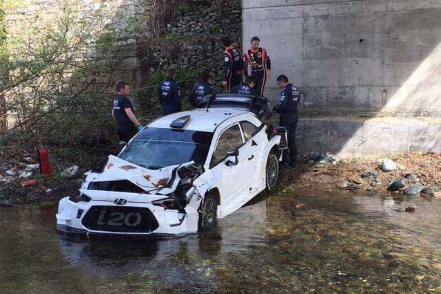 La Hyundai i20 Coupé WRC Plus di Neuville e Gilsoul / Twitter