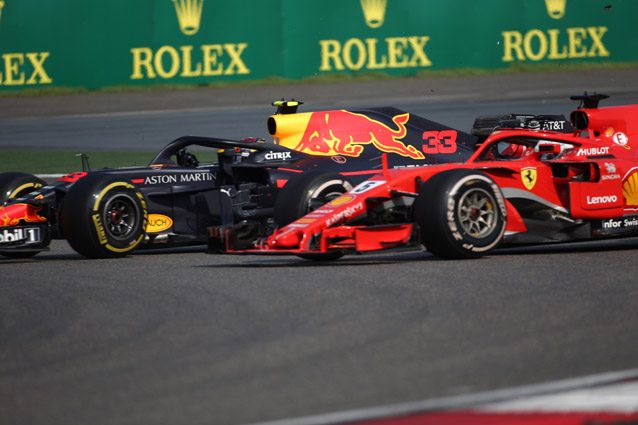 Il contatto tra Verstappen e Vettel – LaPresse
