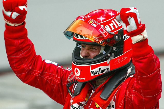 Michael Schumacher esulta dopo la vittoria in Malesia del 2004 – Getty images