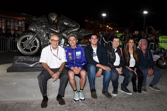A Termas de RIo Hondo inaugurata un’opera dedicata a Valentino Rossi / MotoGP.com