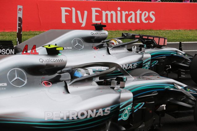 Le due Mercedes in Spagna – LaPresse