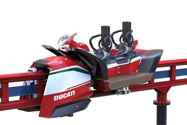 L’innovativo roller coaster interattivo che simula la guida della Panigale V4 / Ducati